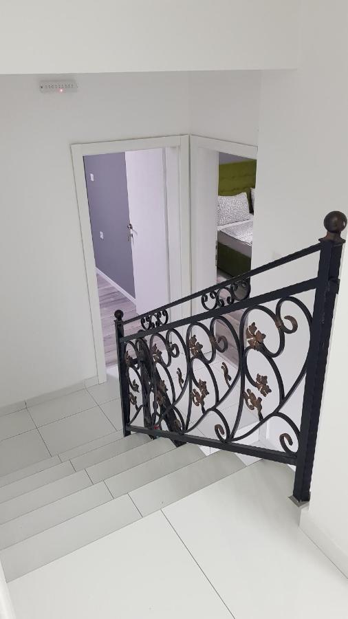 Villa Bratislava Demir Kapija Buitenkant foto